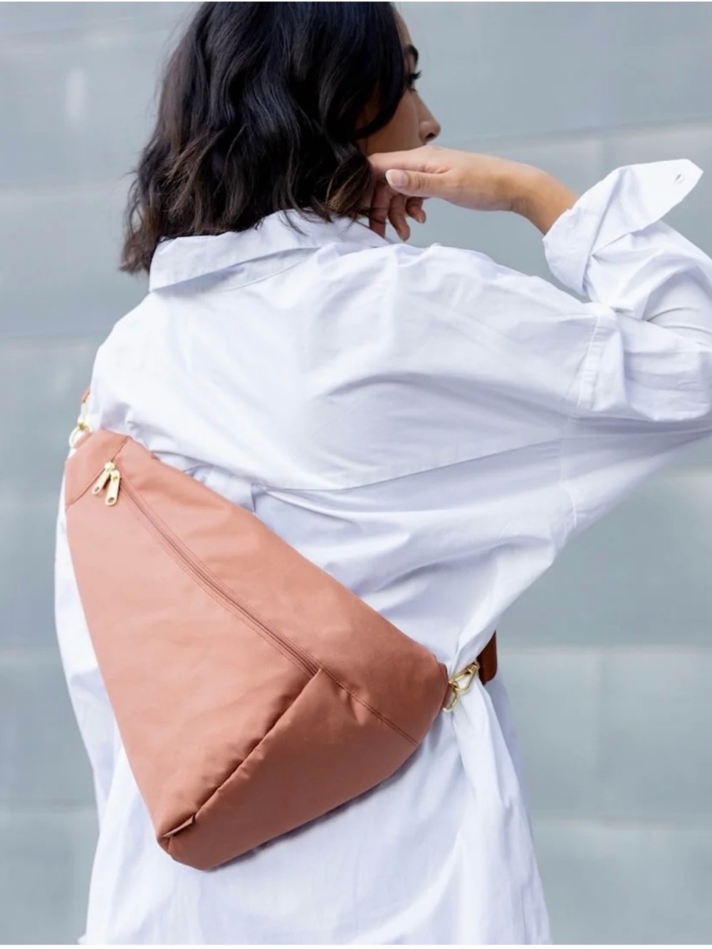 Canvelle Contour Sling Bag in Terracotta Blush – Gold Hardware